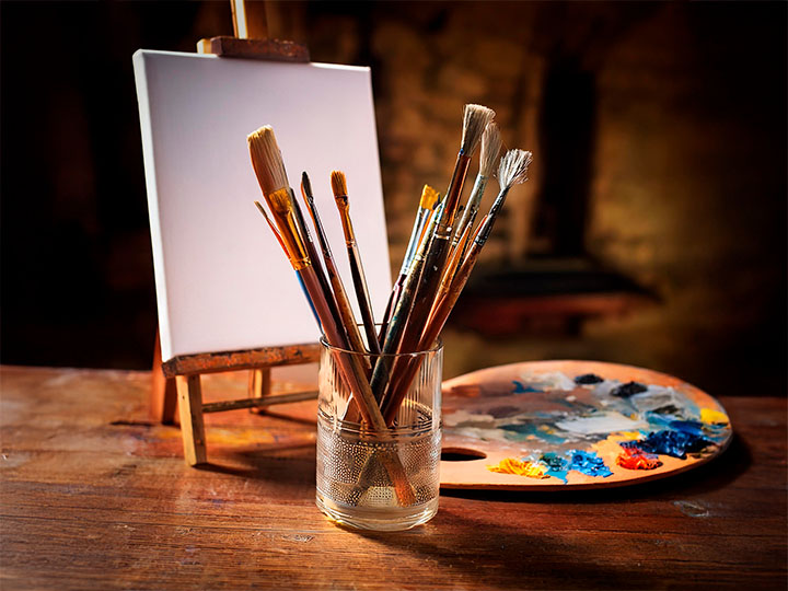 A HISTÓRIA DOS MATERIAIS DE PINTURA: PINCÉIS, TINTAS E TELAS